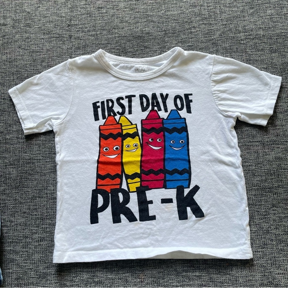 The Children’s Place Kids White 'First Day of Pre-K' Crayon Shirt size 3T school